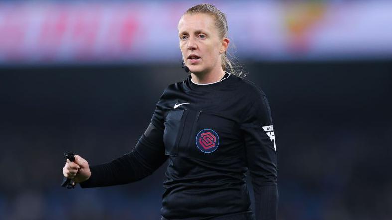 اتیامات در دنیای داوری فوتبال زنان: رد اتهام «برخورد بدنی» با داور سوپرلیگ